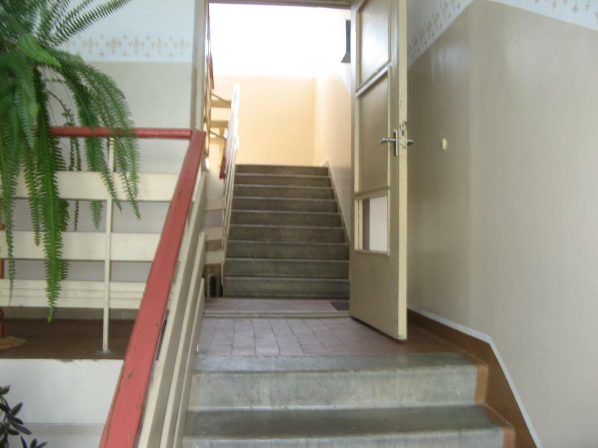 Gratarre Apartment Kuressaare Exterior foto